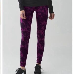 Lululemon Wunder Under Pant *Full-On Luon in Breezie Regal Plum / Black 8